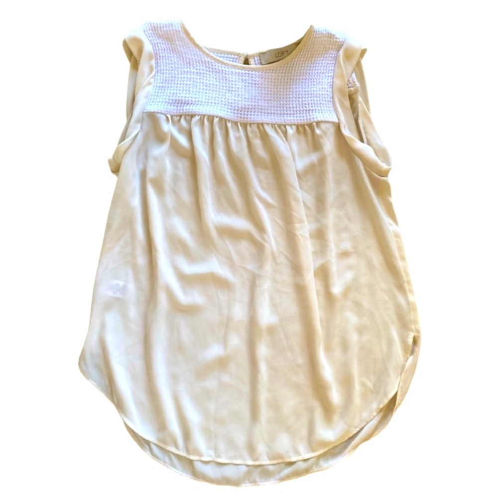 Loft Cute Sleeveless Top Keyhole Button Closure